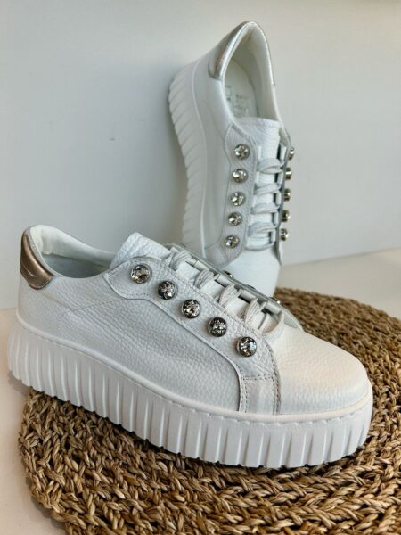 Sneackers bianca con punti luce