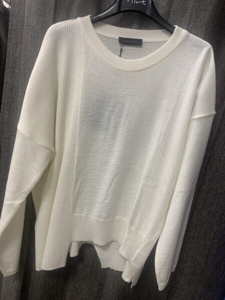 Victoria C maglia assimmetrica
