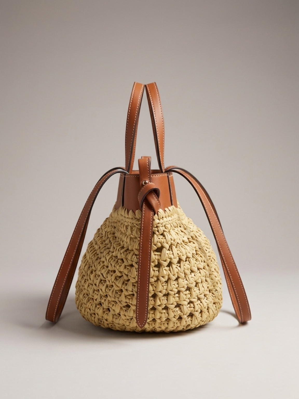 Borsa in raffia e cuoio doppia tracolla - immagine 2
